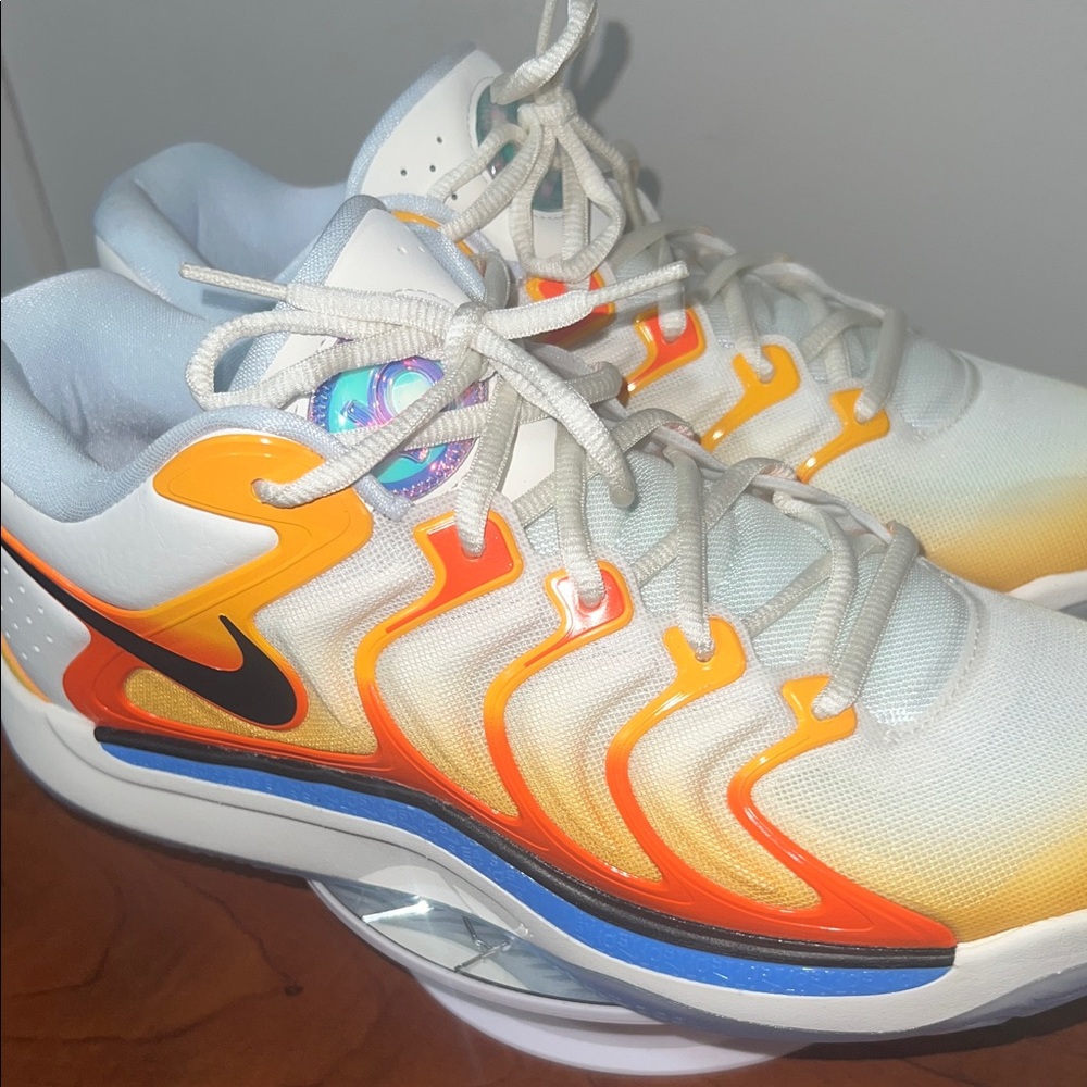 Nike KD 17 Sunrise University Gold Basketball Shoes 
' Orange and White Sneakers - Picture 6 of 8